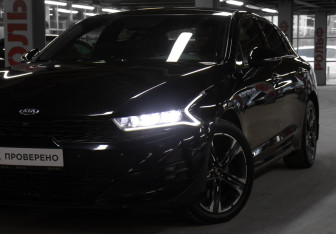 Подержанный автомобиль Kia K5 2020 года (24 фото)
