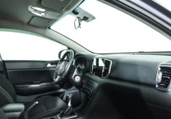 Подержанный автомобиль Kia Sportage 2017 года (14 фото)