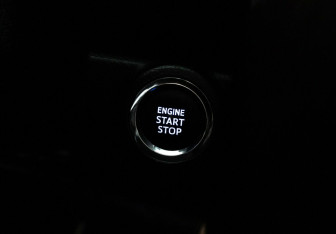 Подержанный автомобиль Toyota Fortuner 2017 года (14 фото)