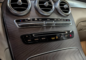 Подержанный автомобиль Mercedes-Benz GLC Coupe 2019 года (24 фото)