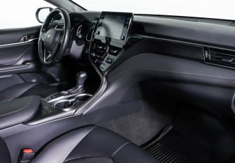 Подержанный автомобиль Toyota Camry Sedan 2021 года (9 фото)