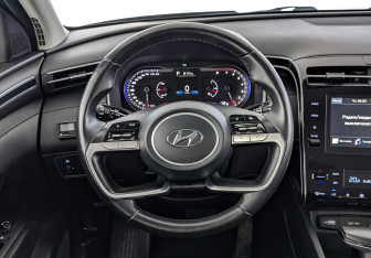 Подержанный автомобиль Hyundai Tucson 2021 года (22 фото)