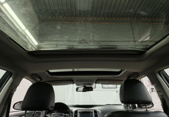 Подержанный автомобиль Toyota Venza 2013 года (12 фото)