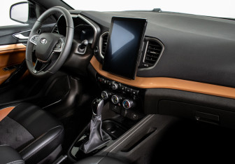 Подержанный автомобиль LADA (ВАЗ) Vesta Wagon 2025 года (11 фото)