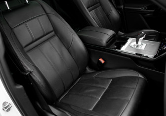 Подержанный автомобиль Land Rover Range Rover Evoque 2020 года (29 фото)
