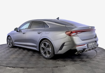 Подержанный автомобиль Kia K5 2020 года (7 фото)