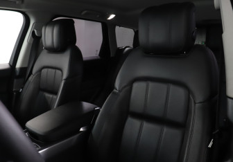Подержанный автомобиль Land Rover Range Rover Sport 2018 года (17 фото)