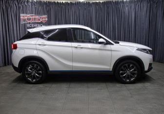 Подержанный автомобиль Evolute i-JOY 2023 года (4 фото)