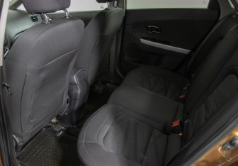 Подержанный автомобиль Kia Ceed Wagon 2016 года (11 фото)