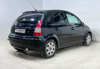 Подержанный автомобиль Citroen C3 Hatchback 2007 года (4 фото)