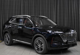 Подержанный автомобиль Changan CS55PLUS 2024 года (3 фото)