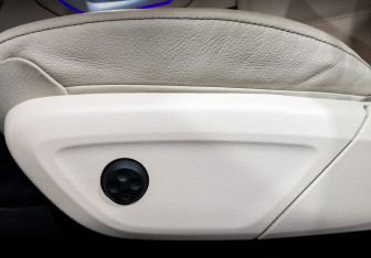 Подержанный автомобиль Mercedes-Benz GLE 2023 года (22 фото)