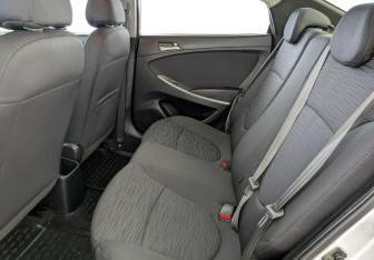 Подержанный автомобиль Hyundai Solaris Sedan 2016 года (12 фото)