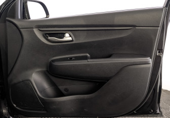 Подержанный автомобиль Kia Rio Hatchback 2021 года (24 фото)