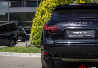 Подержанный автомобиль Porsche Cayenne 2012 года (29 фото)