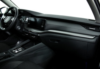 Подержанный автомобиль Skoda Octavia Liftback 2021 года (6 фото)