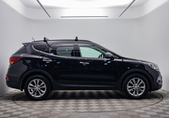 Подержанный автомобиль Hyundai Santa Fe 2016 года (6 фото)