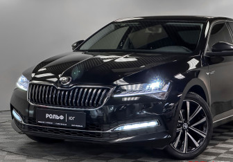 Подержанный автомобиль Skoda Superb Liftback 2024 года (25 фото)