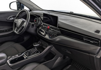 Подержанный автомобиль Москвич 3 2023 года (13 фото)