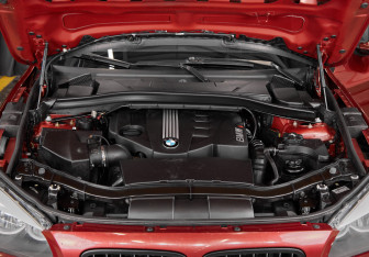 Подержанный автомобиль BMW X1 2011 года (20 фото)