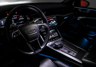 Подержанный автомобиль Audi A7 2020 года (20 фото)