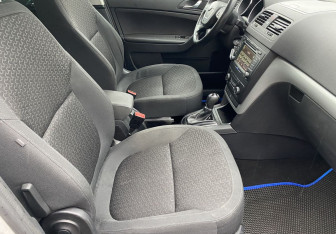 Подержанный автомобиль Skoda Yeti 2013 года (9 фото)