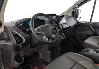 Подержанный автомобиль Ford Tourneo Connect Compactvan 2021 года (15 фото)