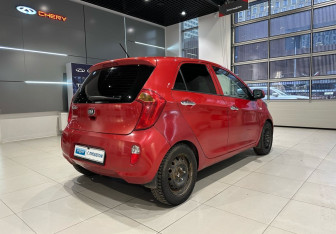 Подержанный автомобиль Kia Picanto 2014 года (4 фото)