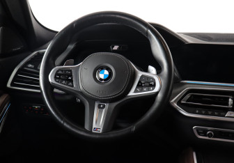Подержанный автомобиль BMW X6 2020 года (15 фото)
