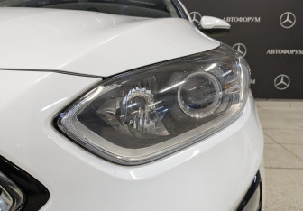 Подержанный автомобиль Kia Ceed Hatchback 2019 года (11 фото)