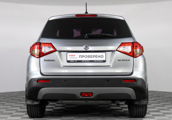 Подержанный автомобиль Suzuki Vitara 2015 года (6 фото)