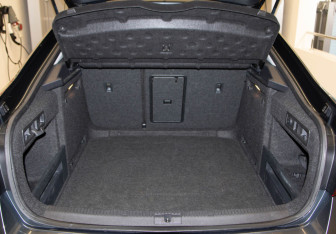 Подержанный автомобиль Skoda Superb Liftback 2018 года (34 фото)