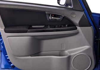 Подержанный автомобиль Suzuki SX4 Hatchback 2012 года (19 фото)