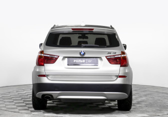 Подержанный автомобиль BMW X3 2012 года (6 фото)