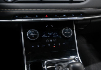 Подержанный автомобиль Chery Tiggo 8 2021 года (19 фото)