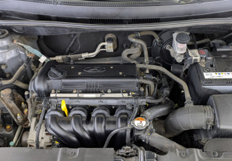 Подержанный автомобиль Hyundai Solaris Sedan 2014 года (9 фото)