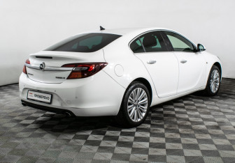 Подержанный автомобиль Opel Insignia Liftback 2014 года (5 фото)