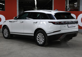 Подержанный автомобиль Land Rover Range Rover Velar 2019 года (7 фото)