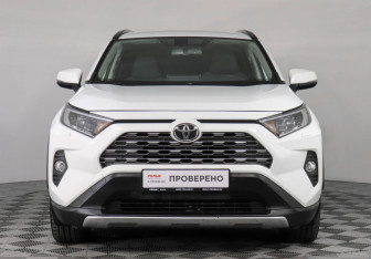 Подержанный автомобиль Toyota RAV4 2021 года (2 фото)