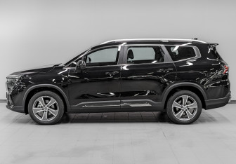 Новый Geely Okavango 2025 (3 фото)