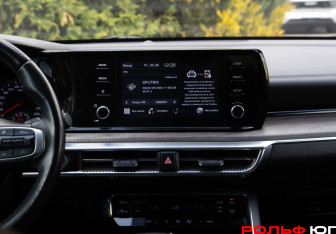 Подержанный автомобиль Kia K5 2021 года (13 фото)