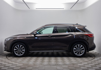 Подержанный автомобиль Infiniti QX50 2019 года (2 фото)