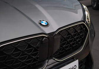 Подержанный автомобиль BMW X2 2024 года (29 фото)