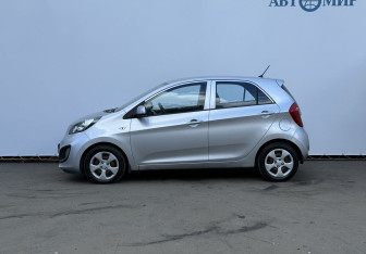 Подержанный автомобиль Kia Picanto 2013 года (8 фото)