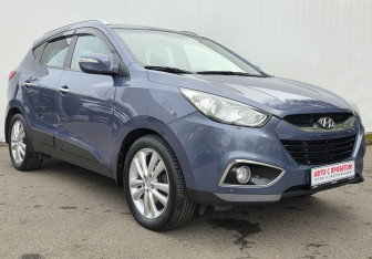 Подержанный автомобиль Hyundai ix35 2012 года (3 фото)