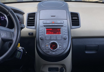Подержанный автомобиль Kia Soul 2011 года (11 фото)