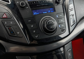 Подержанный автомобиль Hyundai i40 Sedan 2014 года (21 фото)