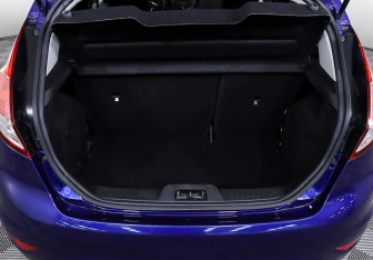 Подержанный автомобиль Ford Fiesta Hatchback 2018 года (16 фото)