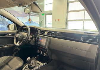 Подержанный автомобиль Renault Arkana 2019 года (10 фото)
