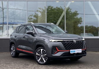 Подержанный автомобиль Changan CS35PLUS 2024 года (3 фото)
